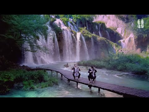 2CELLOS - I Will Wait [OFFICIAL VIDEO]