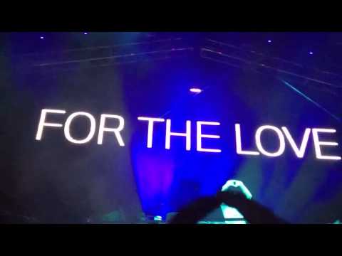 Armin Van Buuren drops "An Angel's Love" @ EDC NY Metlife Stadium 5/19/12