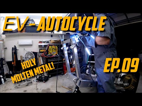 Rear suspension and final welds - CyberTryk EP.09