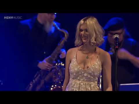 Joss Stone with "I Put A Spell On You"