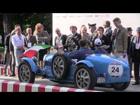 Start: partenza della Mille Miglia 2014 da Brescia