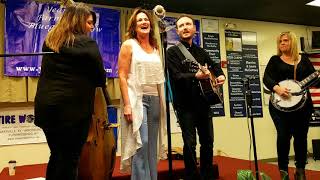 Alecia Nugent  Band / I Cried All The Way To Kentucky