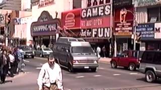 Download lagu Corner of Yonge and Dundas in 1992 mp3