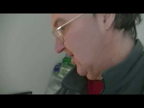 MongoTV_8847 - LOOKING AT GAMER PC HARDWARE - Part 1043 - Windows 8 - Microsoft