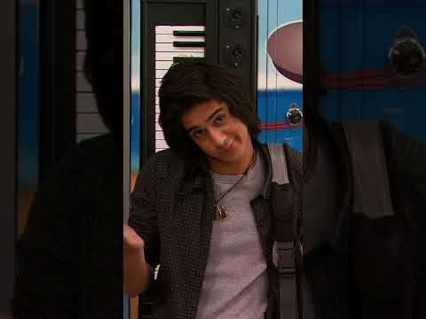 Avan Jogia Bloopers in Victorious
