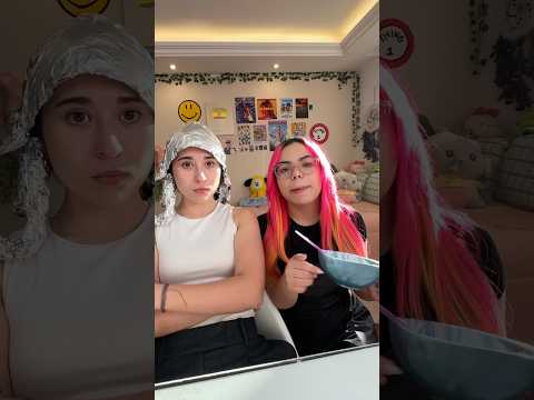 PINTO EL CABELLO A MI PRIMA