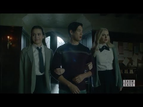 Legacies 1x10 'Lizzie's First wish comes true/The boarding Turns out to be a nightmare'