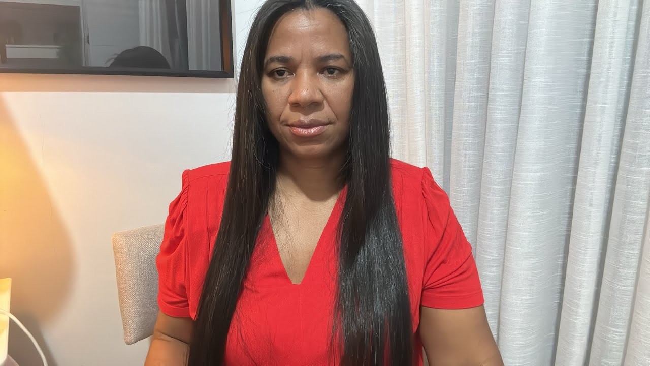 Alguém vai fazer algo e isto é um SINAL🚦que essa pessoa Não está aguentando afastamento entre vocês￼