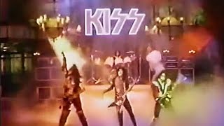 KISS Detroit Rock City  Paul Lynde Halloween Special 1976 (Remastered)