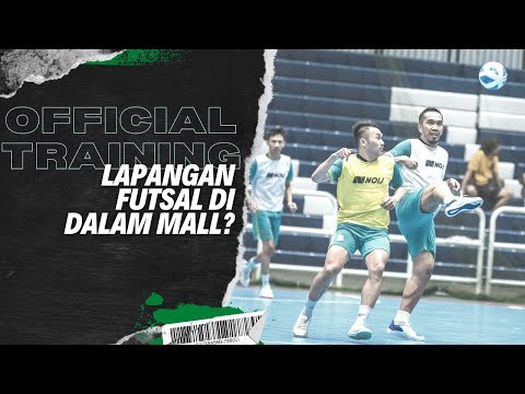OFFICIAL TRAINING BINTANG TIMUR SURABAYA - LAPANGAN FUTSAL DI DALAM MALL?