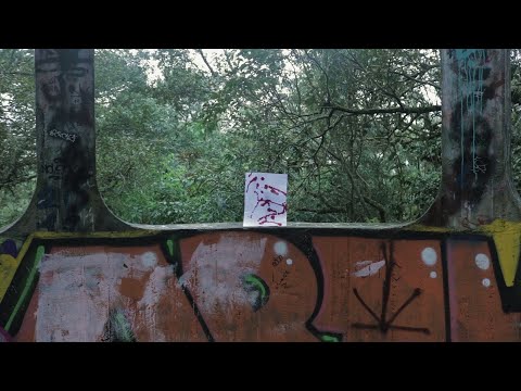Trailer de A Maldição do Papel (2020)
