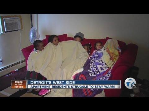 Residents in apartment complex trying to stay warm