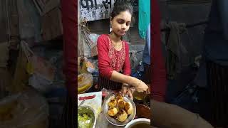 Nagpur ke Bombay Chaat ki tasty Shev Puri और  Pani Puri -Street Food India #indianstreetfood #shorts