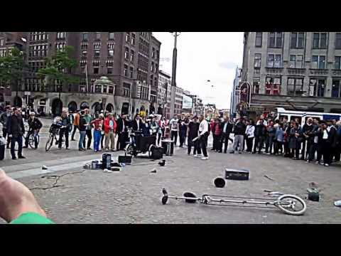 Amsterdam street performance gone wrong