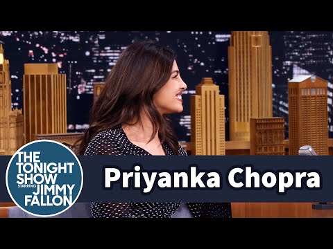 Priyanka Chopra Embodied the Dancing Emoji on the Emmy Red Carpet