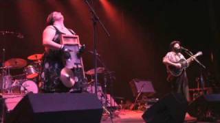 The Reverend Peyton's Big Damn Band - Worn Out Shoe