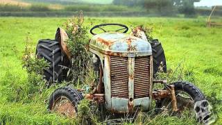 The Abandoned Farm Tractors 2016. Creepy Old Rusty Tractors.