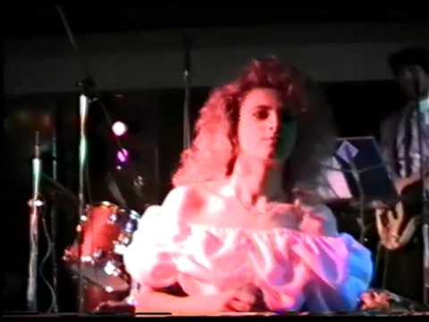 Zeljana (Zdenko Runjic) - Nemoj Plakati.mp4