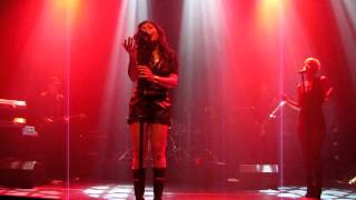 Melanie Fiona Performs &#39;Break Down These Walls&#39; at Gramercy Theatre| KEMPIRE RADIO