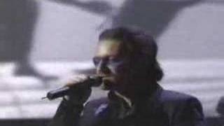 U2-The Hands That Built America