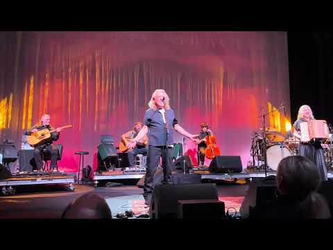 Robert Plant “Gallows Pole/Black Dog” Live 11/12/25 Chicago Illinois 