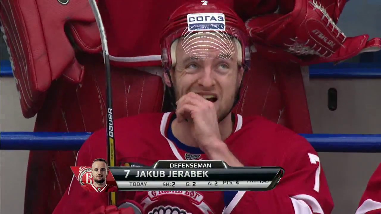 Vidéo: Jakub Jerabek doit PRIER pour qu'Andrei Markov ne signe pas..