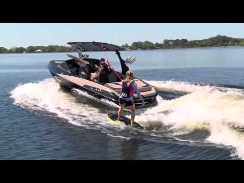 Wakesurfing 101: Beginner Wakesurfing Tips