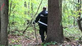 preview picture of video 'Vermisste Frau aus Kassel: Polizei durchsucht Wald bei Melsungen'