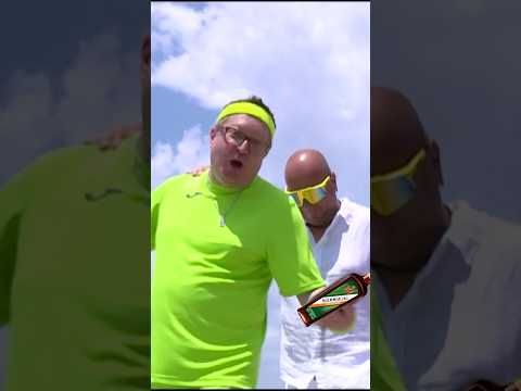 Wir saufen wieder Kümmerling, und du? 👀 #leidergeil #banjee #deejaybiene #mrkuemmerling #ballermann