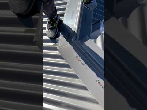 How to Ridge( Fly hip) Metal roofing.        #colour bond roofing#metalroofing #roofinginstallation
