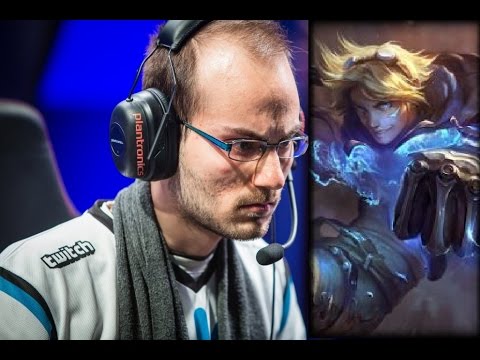 Forg1ven 1v3 outplay (Ezreal) Korean SoloQ