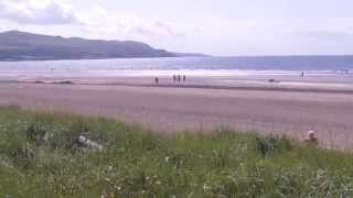 preview picture of video 'A sunny day at Girvan beach in Scotland'