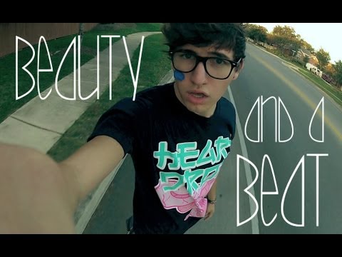 Beauty and A Beat - Justin Bieber Ft. Nicki Minaj (Music Video)
