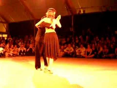  Pablo Rodriguez  is  dancing  to  the  milonga  "  Arrabalera  "