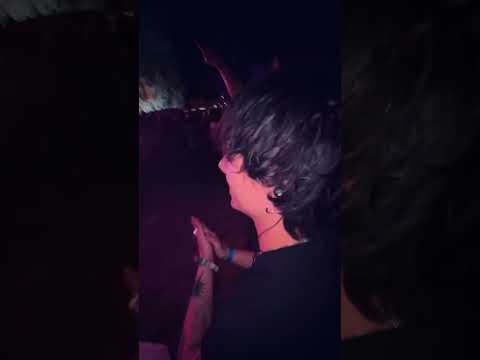 Video Thumbnail: MOONKID übernimmt den Moshpit 🔥
