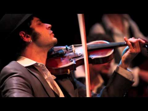 Guappecarto' Official Trailer