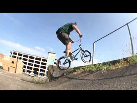 FRELO BIKES Easy & Brad Barker in Bremerton