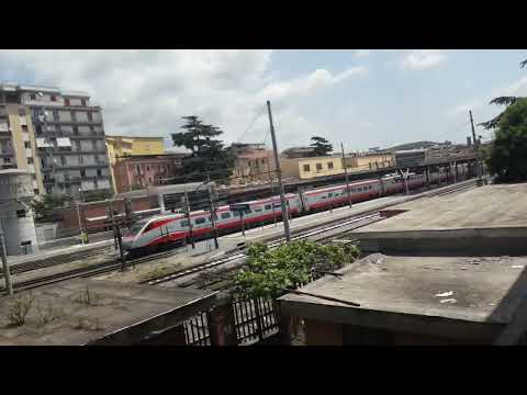 Frecciargento Roma Termini Reggio Calabria Centrale,(però l'annuncio dice il treno Eurostar Italia).