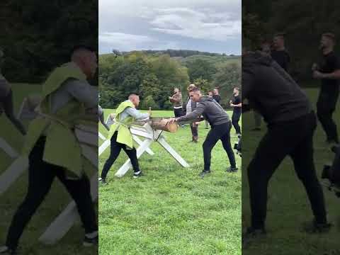 Minh píli ako o dušu! - FARMA