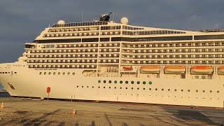 En images: Le départ du MSC Poesia de Cherbourg le 17 octobre 2025