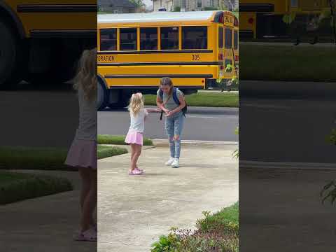 She waits for her sisters every day and sometimes we have bloopers. 🫣💗 #fyp #viral #siblings