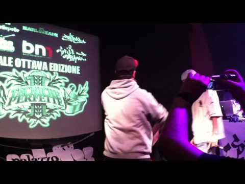 TECNICHE PERFETTE 2010 FINALE DARI vs KENZIE