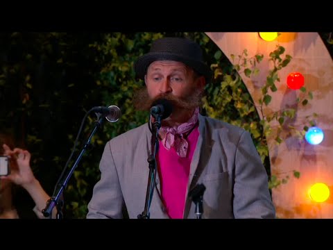 Tralala Lilla Molntuss, Kom Hit Skall Du (English) cover