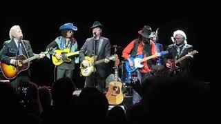 Roger McGuinn, Chris Hillman and Mike Campbell “American Girl”