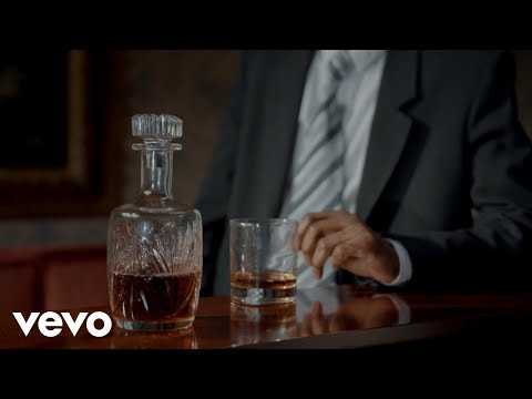 Sule B & Mumbai Moon - Ni un Paso Atrás ft. Miguel Campello, Tutto Vale