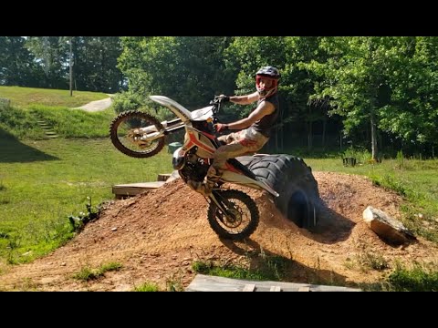 Beta 200 vs 300, which dirt bike?