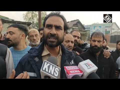 A delegation from Halapora Vailoo meets South Kashmir DIG, seeking a fair a...