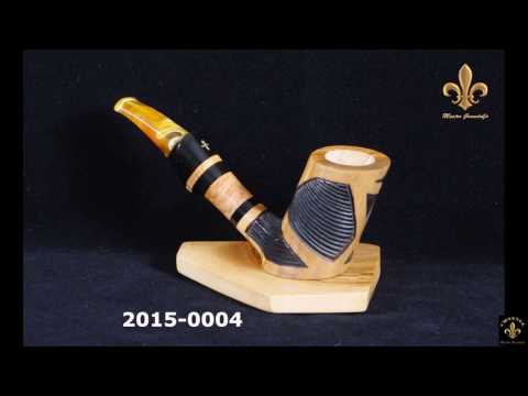 2015-0004 Free hand "stand-up" olivewood pipe Mastro Grandolfo