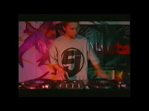 SCRATCH PERVERTS Solo Routines 1998, DJ PRIME CUTS, DJ TONY VEGAS, DJ FIRST RATE and DJ MR THING