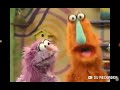 Sesame Street Jump Wiggle Jump
